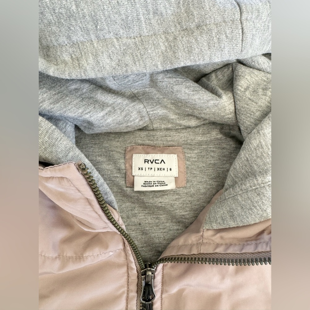 Nwot Rvca Jacket - image 3